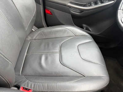 2015 Ford Focus, $5977. Photo 9