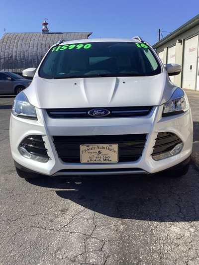 2016 Ford Escape, $12990. Photo 2