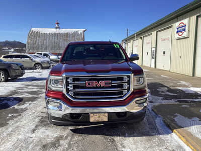 2017 GMC 1500 Crew Cab, $22990. Photo 4