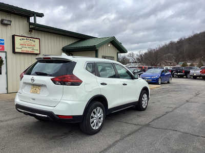 2019 Nissan Rogue, $11990. Photo 10