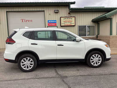 2019 Nissan Rogue, $11990. Photo 12