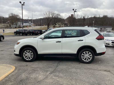 2019 Nissan Rogue, $11990. Photo 6