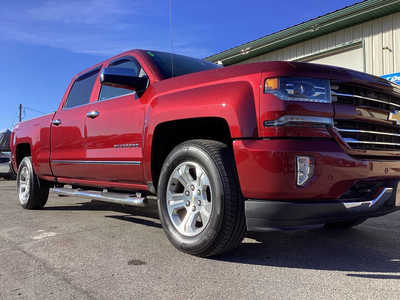 2017 Chevrolet 1500 Crew Cab, $27990. Photo 11