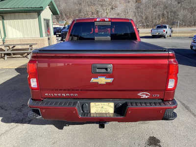 2017 Chevrolet 1500 Crew Cab, $27990. Photo 5