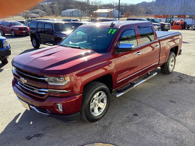 2017 Chevrolet 1500 Crew Cab, $27990. Photo 9