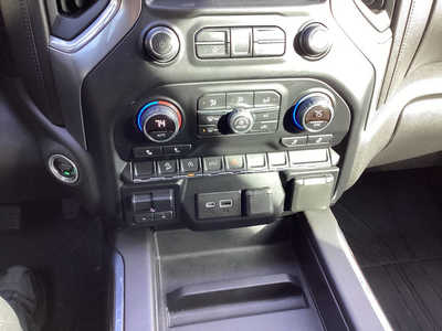 2019 Chevrolet 1500 Crew Cab, $29990. Photo 12