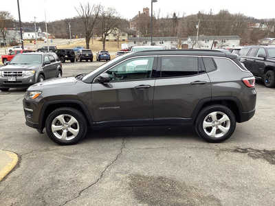 2018 Jeep Compass, $14990. Photo 7