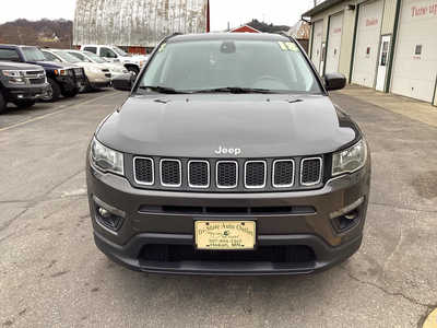 2018 Jeep Compass, $14990. Photo 9