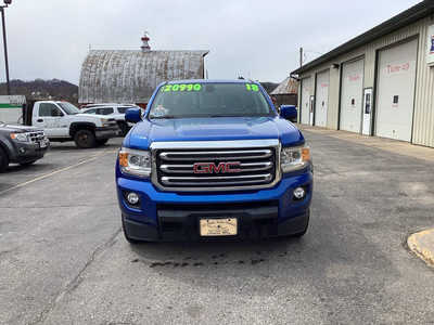 2018 GMC Canyon Crew Cab, $20990. Photo 3