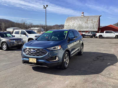 2019 Ford Edge, $13990. Photo 3