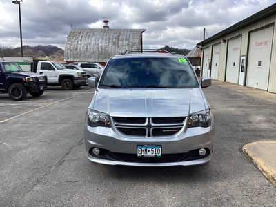 2018 Dodge Caravan, Grand, $10990. Photo 3