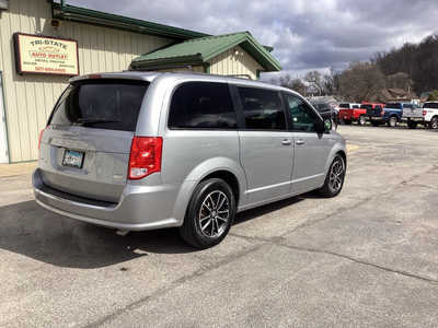 2018 Dodge Caravan, Grand, $10990. Photo 5