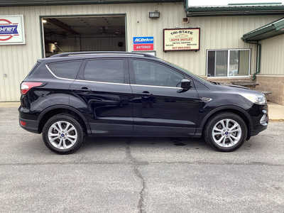 2017 Ford Escape, $12990. Photo 4
