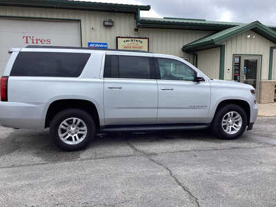 2020 Chevrolet Suburban, $27990. Photo 4