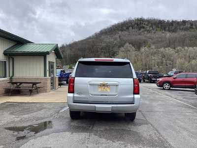 2020 Chevrolet Suburban, $27990. Photo 8