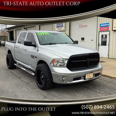 2014 RAM 1500 Crew Cab, $18990. Photo 1