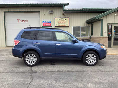 2013 Subaru Forester, $8990. Photo 4