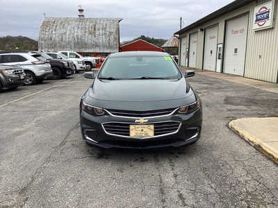 2018 Chevrolet Malibu, $15990. Photo 3