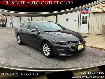 2018 Chevrolet Malibu, $15990. Photo 1