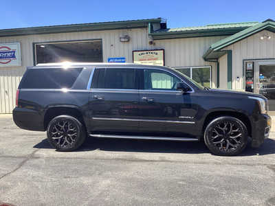 2020 GMC Yukon XL, $36990. Photo 3