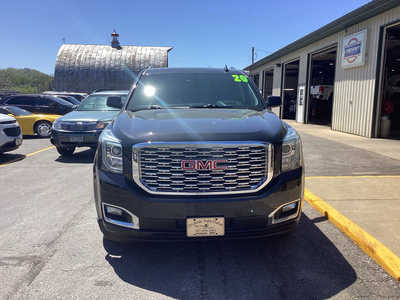 2020 GMC Yukon XL, $36990. Photo 8