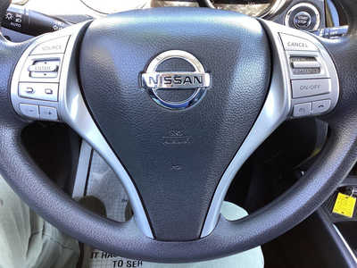 2016 Nissan Rogue, $10990. Photo 12