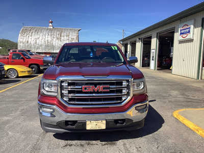2017 GMC 1500 Crew Cab, $22990. Photo 5