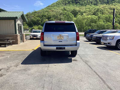 2019 Chevrolet Suburban, $29990. Photo 9