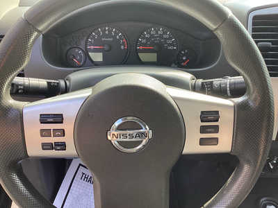 2020 Nissan Frontier, $19990. Photo 10