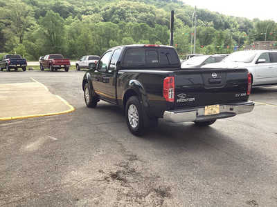 2020 Nissan Frontier, $19990. Photo 8