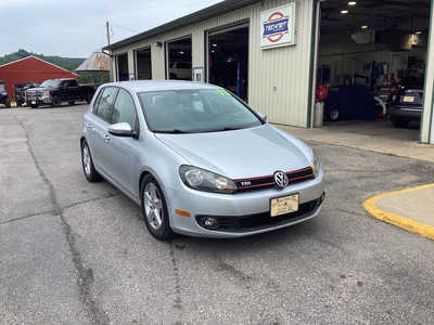 2013 Volkswagen Golf, $4990. Photo 2