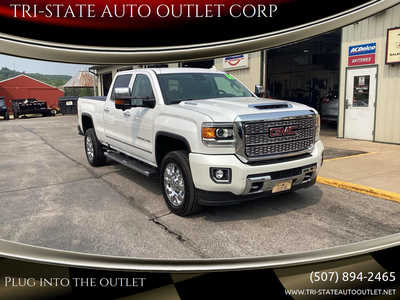 2018 GMC 2500 Crew Cab, $46990. Photo 1