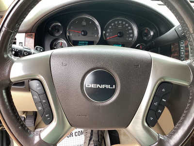 2007 GMC Yukon XL, $7990. Photo 11