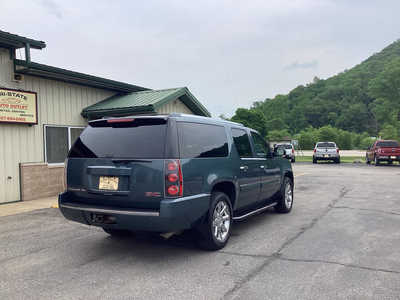 2007 GMC Yukon XL, $7990. Photo 8