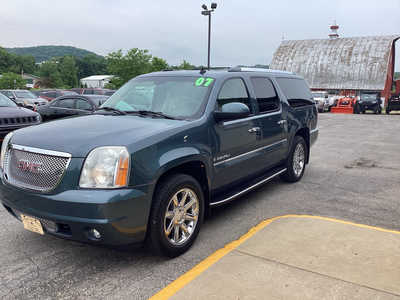 2007 GMC Yukon XL, $7990. Photo 9