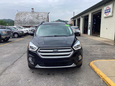 2018 Ford Escape, $14990. Photo 3