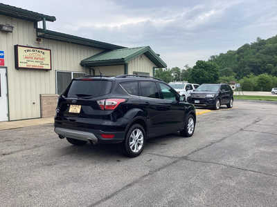 2018 Ford Escape, $14990. Photo 4