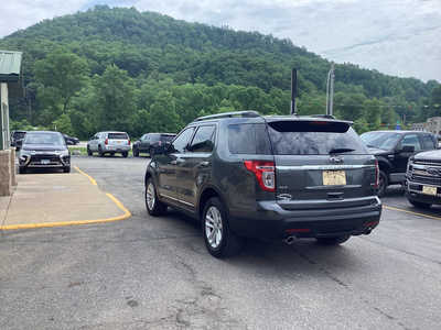 2015 Ford Explorer, $12990. Photo 5