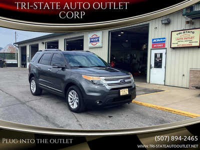 2015 Ford Explorer, $12990. Photo 1