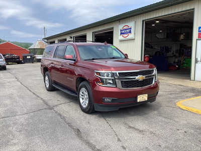 2020 Chevrolet Suburban, $26990. Photo 2