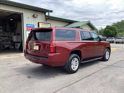 2020 Chevrolet Suburban, $26990. Photo 5