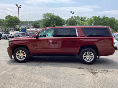 2020 Chevrolet Suburban, $26990. Photo 7