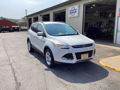2014 Ford Escape, $8990. Photo 2