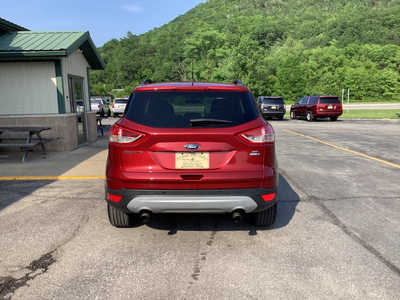 2014 Ford Escape, $10990. Photo 4