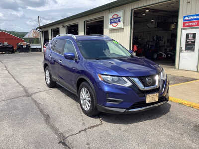 2018 Nissan Rogue, $7990. Photo 2