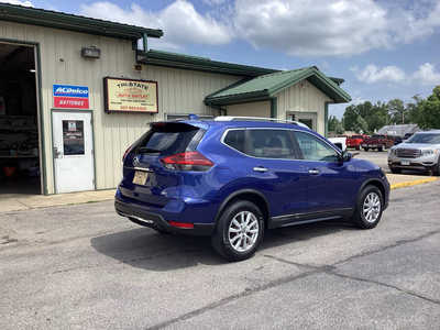 2018 Nissan Rogue, $7990. Photo 5