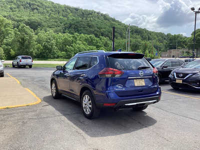 2018 Nissan Rogue, $7990. Photo 9