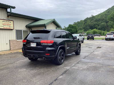 2015 Jeep Grand Cherokee, $13990. Photo 4