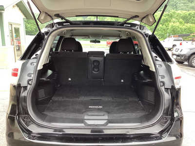 2015 Nissan Rogue, $10990. Photo 11