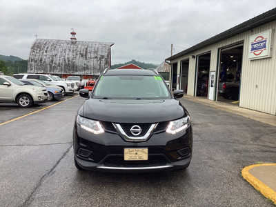 2015 Nissan Rogue, $10990. Photo 3